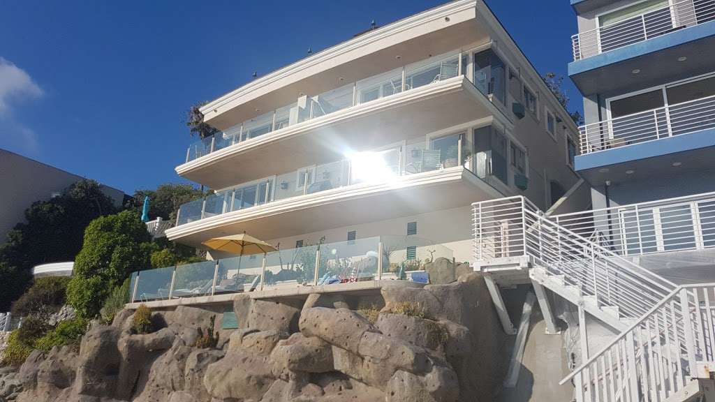 Sunset Cove Villas | 683 Sleepy Hollow Ln, Laguna Beach, CA 92651, USA | Phone: (951) 283-1052