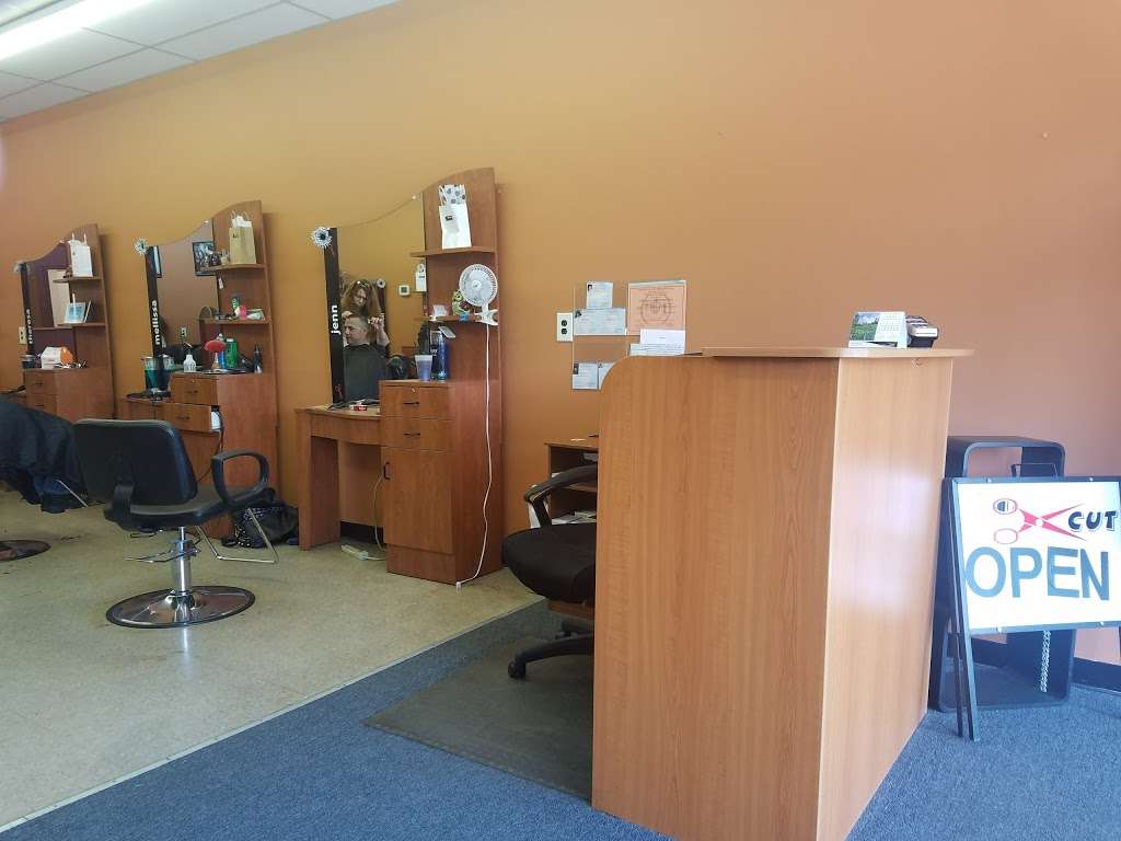 Salon Loyale | 401 Harmony Rd # 9, Gibbstown, NJ 08027, USA | Phone: (856) 423-6840