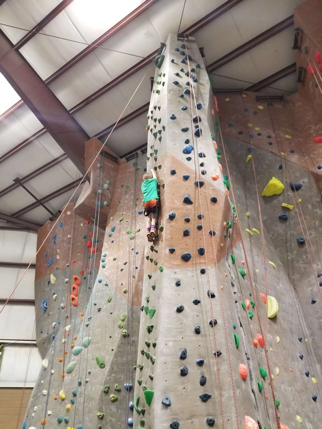 Vertical Rock Indoor Climbing Center | 10225 Nokesville Rd, Manassas, VA 20110, USA | Phone: (855) 822-5462