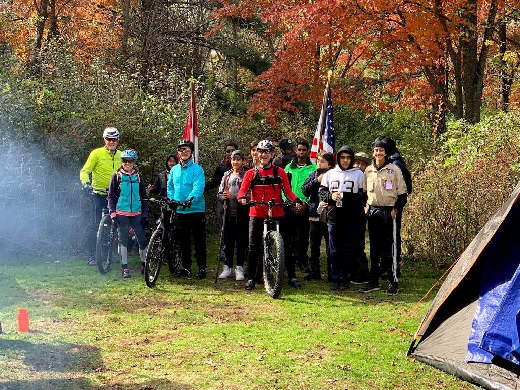 Green Valley Forest Preserve West entrance | Thunderbird Road & Picnic Rd, Bolingbrook, IL 60440, USA | Phone: (630) 933-7200