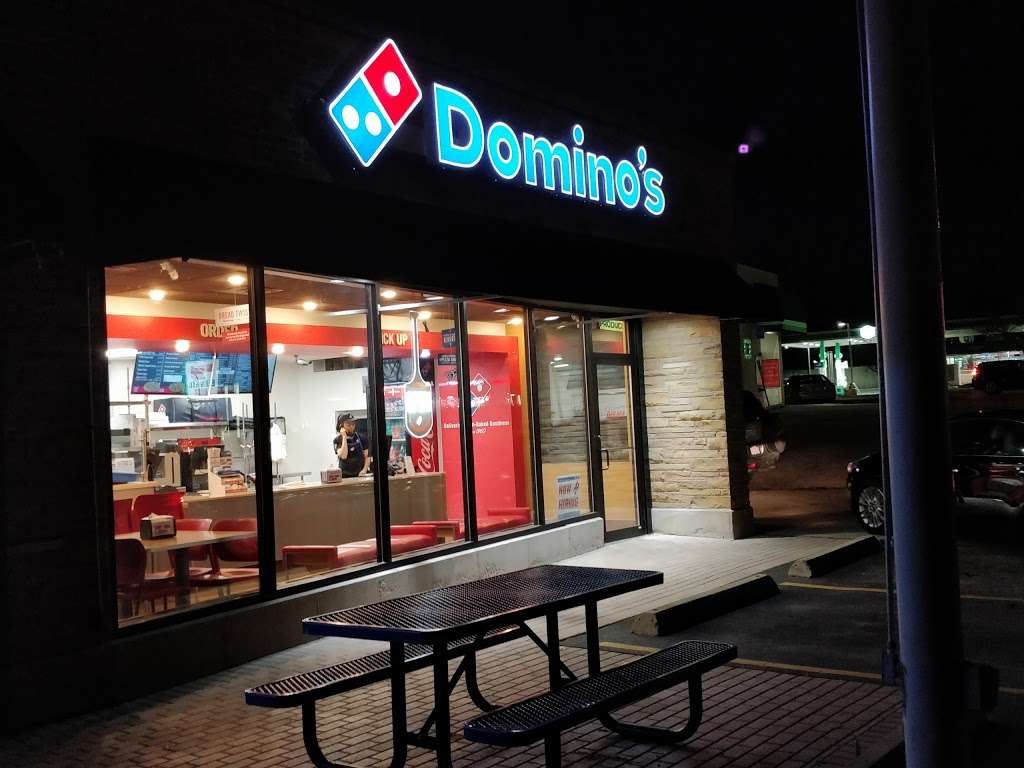 Dominos Pizza | 5531 Belmont Rd, Downers Grove, IL 60515, USA | Phone: (630) 515-1700