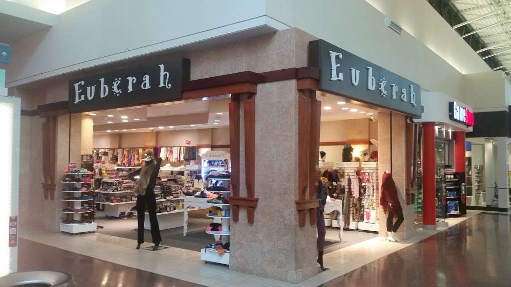 Euberah | 441 Chicago Ridge Mall, Chicago Ridge, IL 60415 | Phone: (708) 634-3430