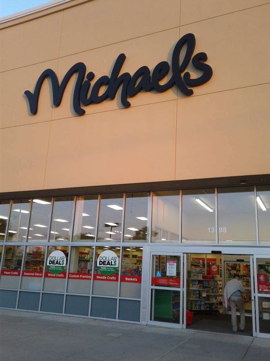 Michaels | 1398 Worcester Rd Unit A, Natick, MA 01760, USA | Phone: (508) 652-8054