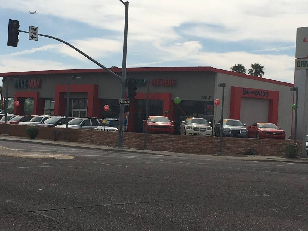 Drive Now | 2201 W Van Buren St, Phoenix, AZ 85009 | Phone: (602) 345-8001