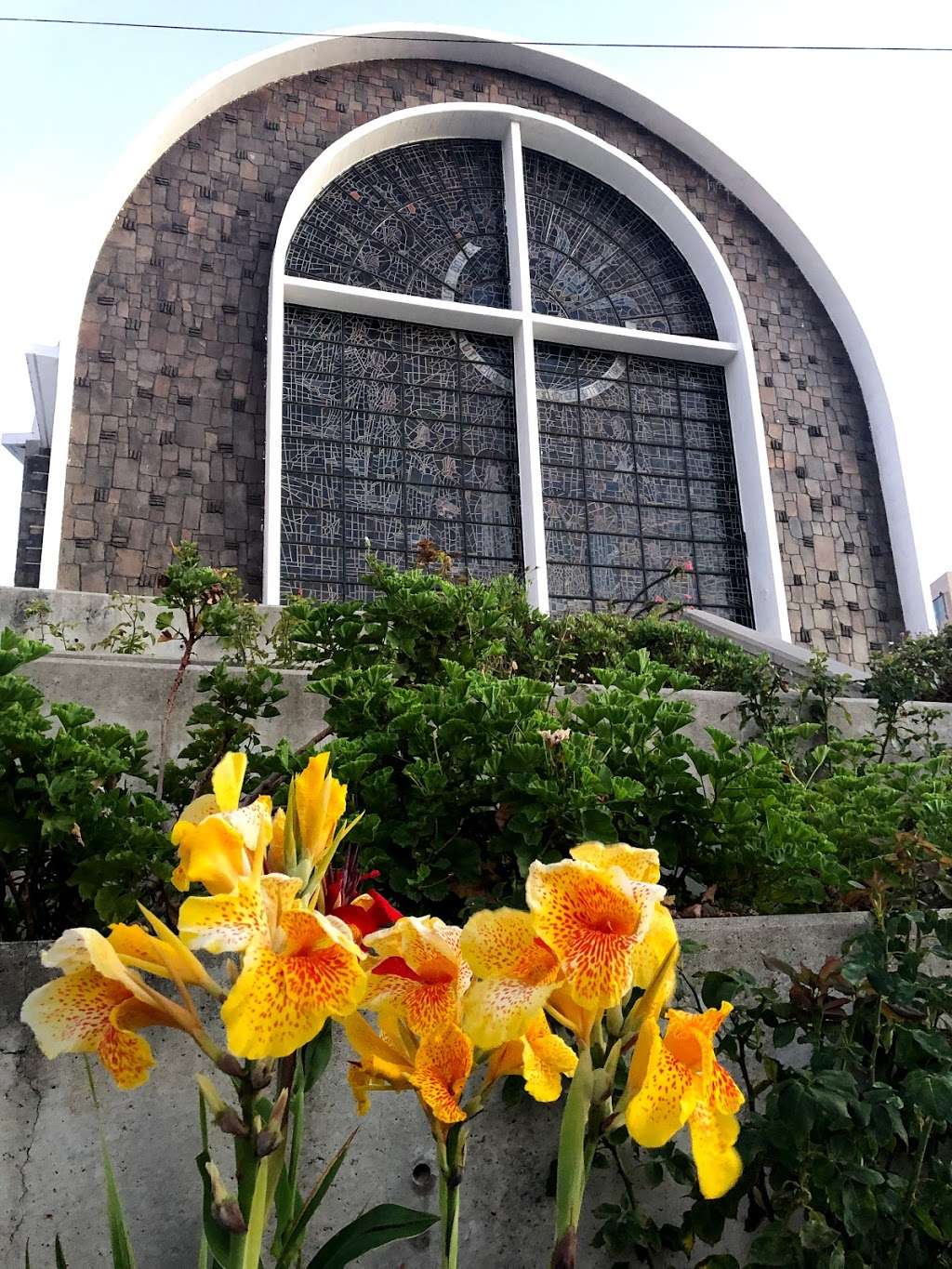 Parroquia Del Espiritu Santo | Rosales 10611, Chapultepec, 22020 Tijuana, B.C., Mexico | Phone: 664 621 8355