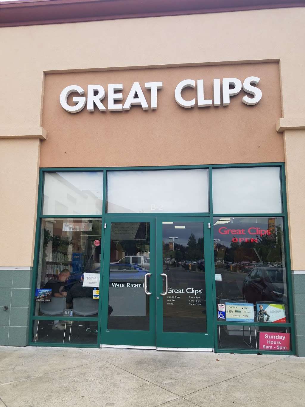 Great Clips | 701 Sonoma Mountain Pkwy, Petaluma, CA 94954, USA | Phone: (707) 789-0910