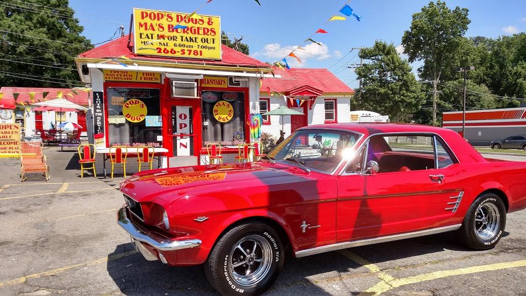 Pops Dogs & Mas Burgers | 7301 Brook Rd, Richmond, VA 23227 | Phone: (804) 266-5781