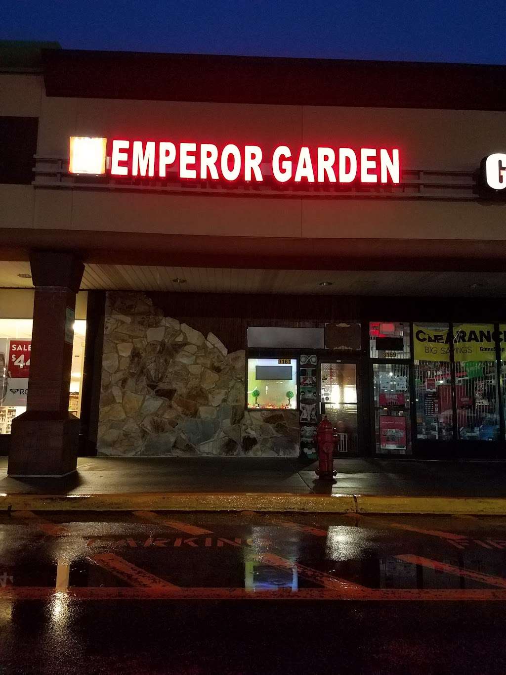 Emperor Garden | 3161 Main St, Mohegan Lake, NY 10547 | Phone: (914) 528-5588