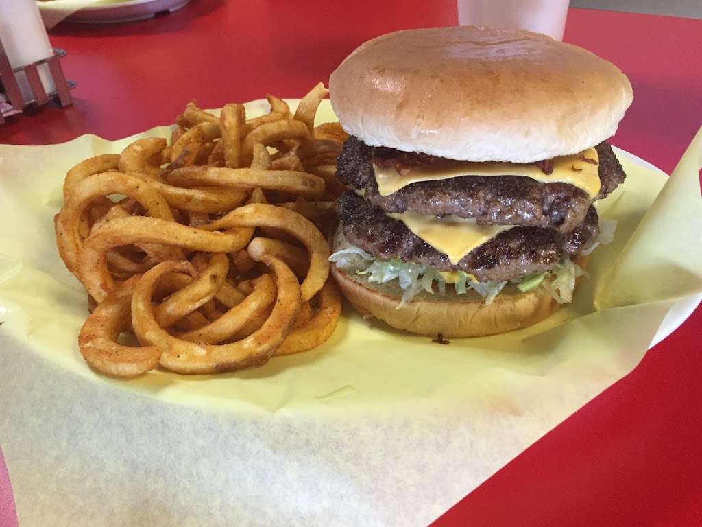 Burger Island | 5848 TX-78, Sachse, TX 75048, USA | Phone: (972) 530-6318