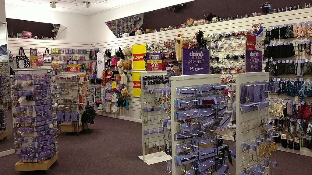 Claires | 371 Putnam Pike #510, Smithfield, RI 02917, USA | Phone: (401) 232-2861