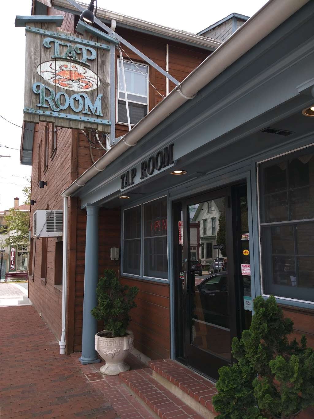 Tap Room Inc | 201 Bohemia Ave, Chesapeake City, MD 21915, USA | Phone: (410) 885-2344