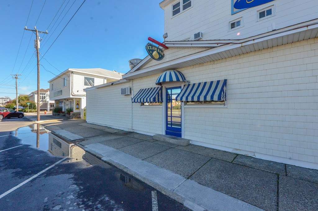 Surf City Hotel | 800 Long Beach Blvd, Surf City, NJ 08008, USA | Phone: (609) 494-7281