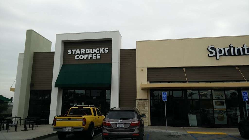 Starbucks | 999 E Spring St, Signal Hill, CA 90755, USA | Phone: (562) 988-9304