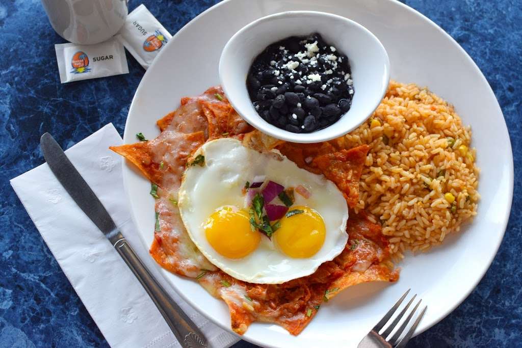 Broken Yolk Cafe | 2642 Del Mar Heights Rd, Del Mar, CA 92014, USA | Phone: (858) 509-9655