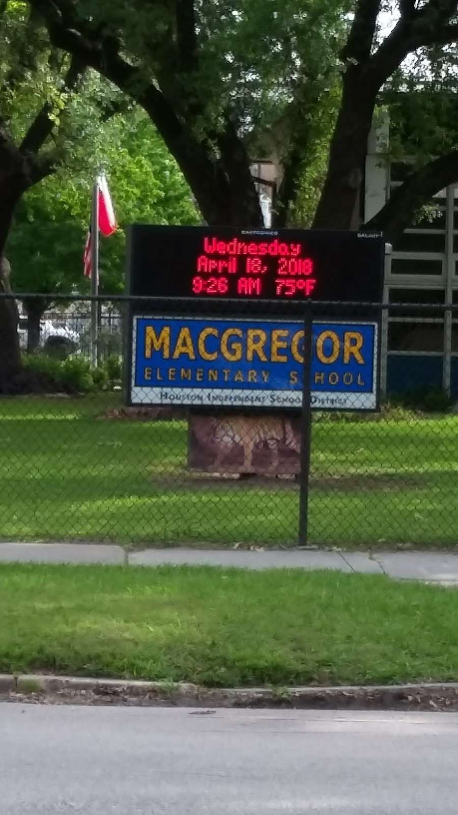 Mac Gregor Elementary School | 4801 La Branch St, Houston, TX 77004, USA | Phone: (713) 942-1990