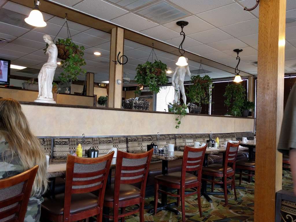 Cozy Table | 2500 W 3rd St, Bloomington, IN 47404, USA | Phone: (812) 339-5900
