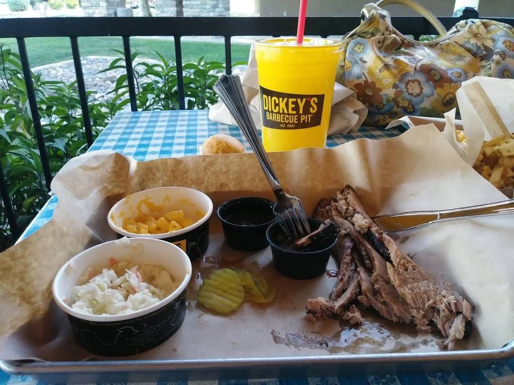 Dickeys Barbecue Pit | 402 E Greenway Pkwy Ste 2, Phoenix, AZ 85022, USA | Phone: (602) 666-6320