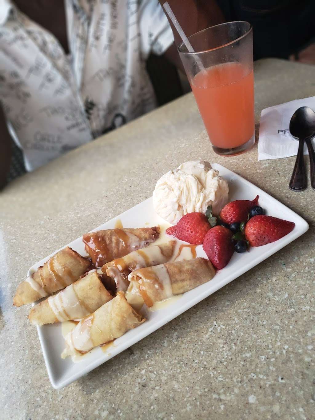 P.F. Changs | 2418 E Sunrise Blvd, Fort Lauderdale, FL 33304, USA | Phone: (954) 565-5877
