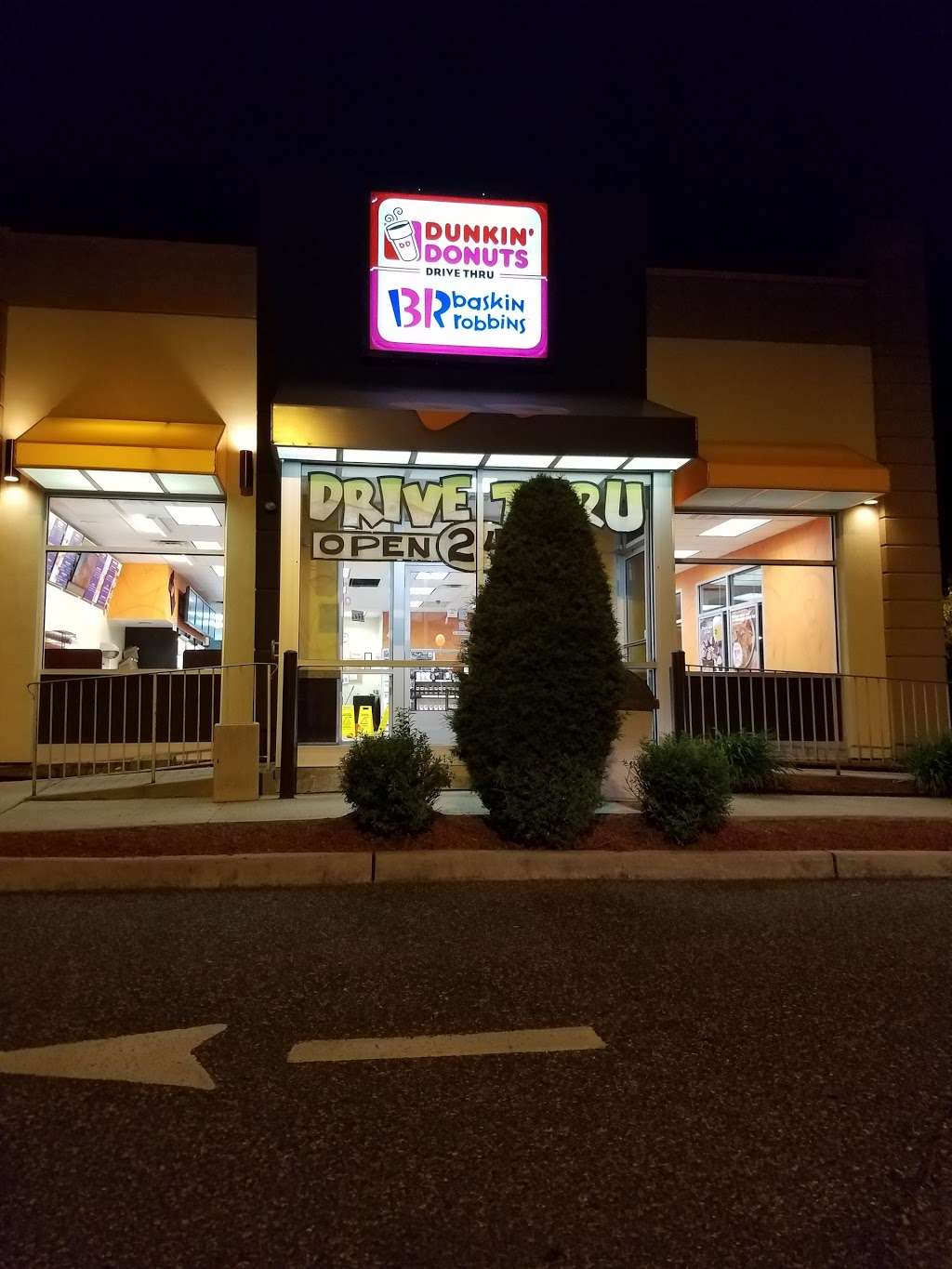 Dunkin Donuts | 1994 Route 9 Southbound Side, Howell, NJ 07731 | Phone: (732) 431-3249