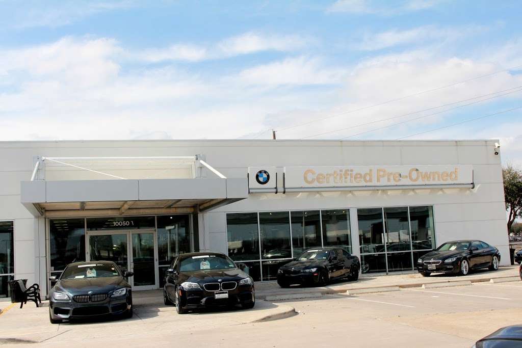 Momentum Pre Owned | #B, 10002 Southwest Fwy, Houston, TX 77074, USA | Phone: (800) 731-8114