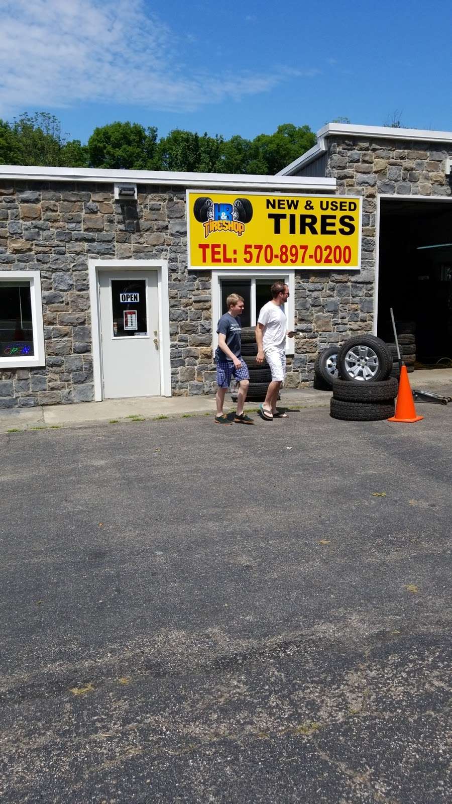 H&B Tire Shop | 1920 South Delaware Drive, Mt Bethel, PA 18343, USA | Phone: (570) 897-0200