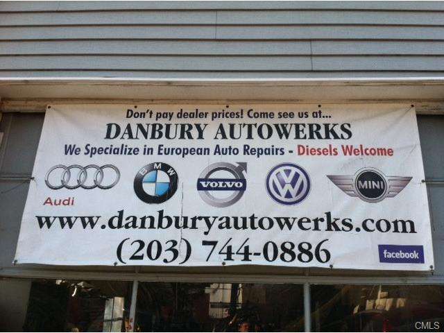 Danbury AutoWerks | 2 E Hayestown Rd, Danbury, CT 06811, USA | Phone: (203) 744-0886