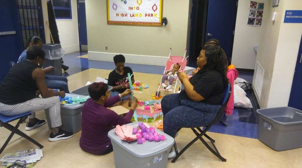 Highland Community Center 3316 De Soto St, Houston, TX 77091, USA