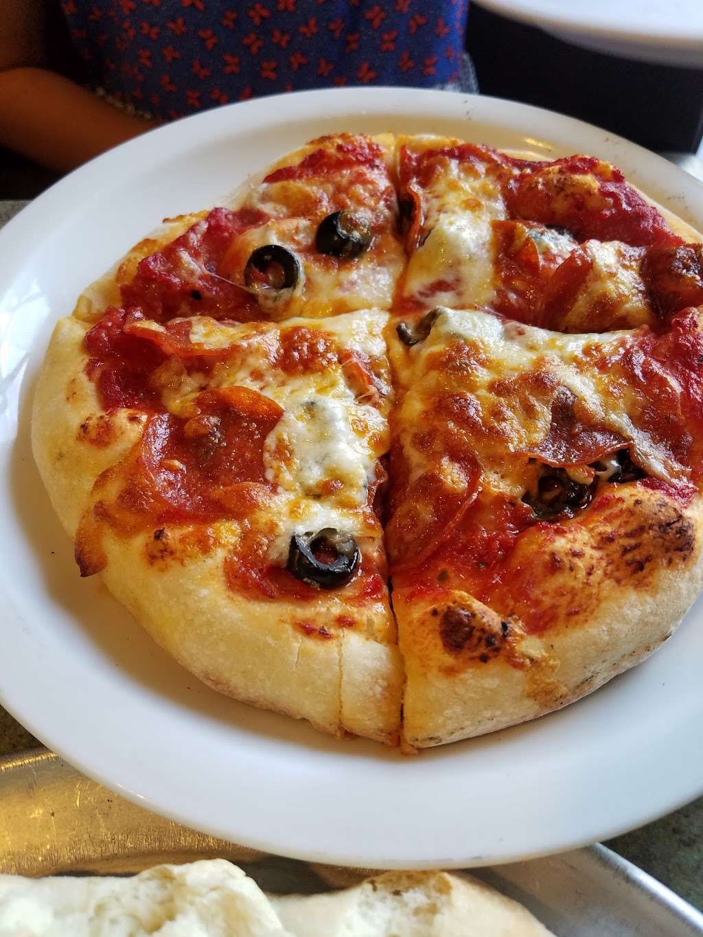 Napoli Pizzeria Vacaville | 2030 Nut Tree Rd, Vacaville, CA 95687, USA | Phone: (707) 446-8400