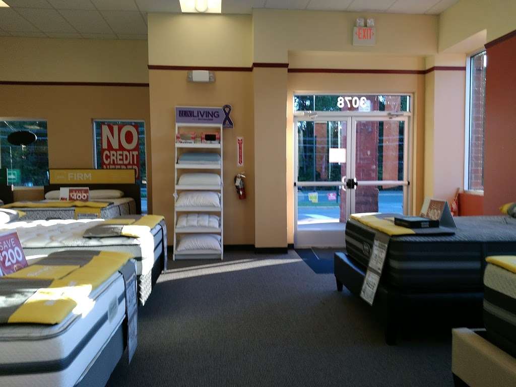 Mattress Firm Franklin Square | 3078 E Franklin Blvd Ste 2, Gastonia, NC 28056, USA | Phone: (704) 867-5970