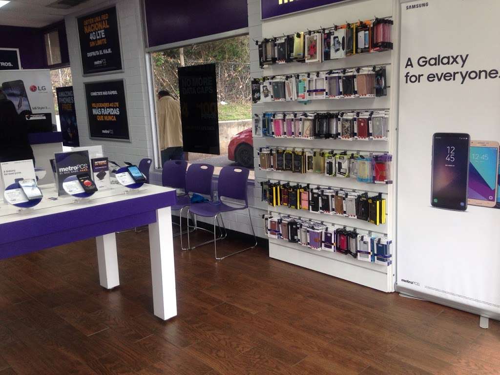 Metro by T-Mobile | 4705 Central Ave, Charlotte, NC 28205, USA | Phone: (980) 999-5746