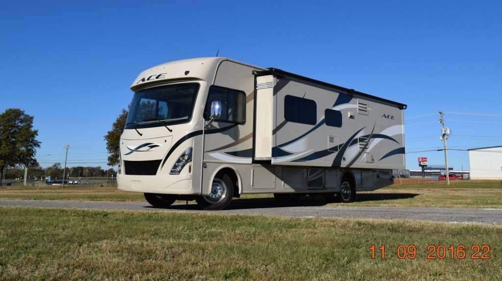 Luxury RV Rentals | 6049 Victory Ln SW, Concord, NC 28027, USA | Phone: (832) 736-8781