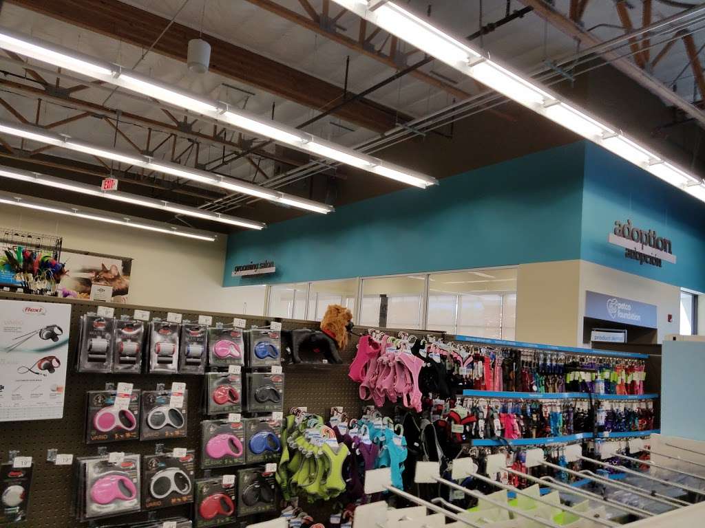 Petco | 6810 Eastern Ave, Bell Gardens, CA 90201, USA | Phone: (323) 761-5313