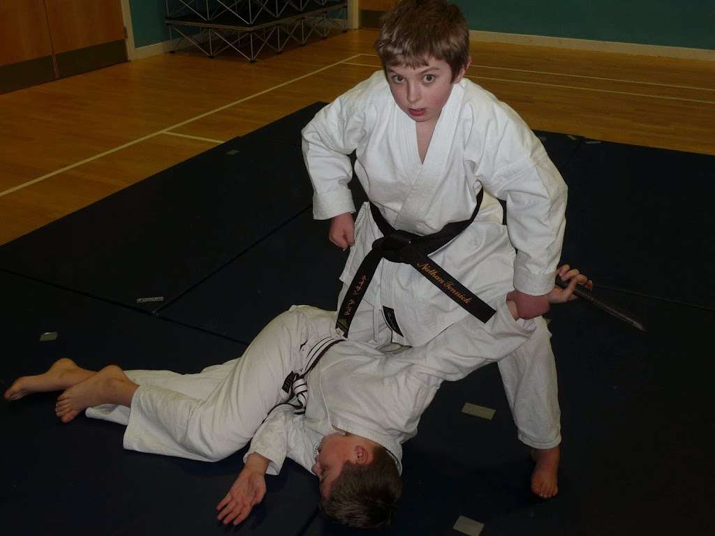 TKI Shotokan Karate | Wilmington Memorial Hall, Wilmington High Rd, Dartford, Wilmington DA2 7DN, UK | Phone: 07956 372474