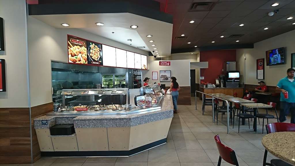 Panda Express | 682 W Huntington Dr, Monrovia, CA 91016, USA | Phone: (626) 599-9862