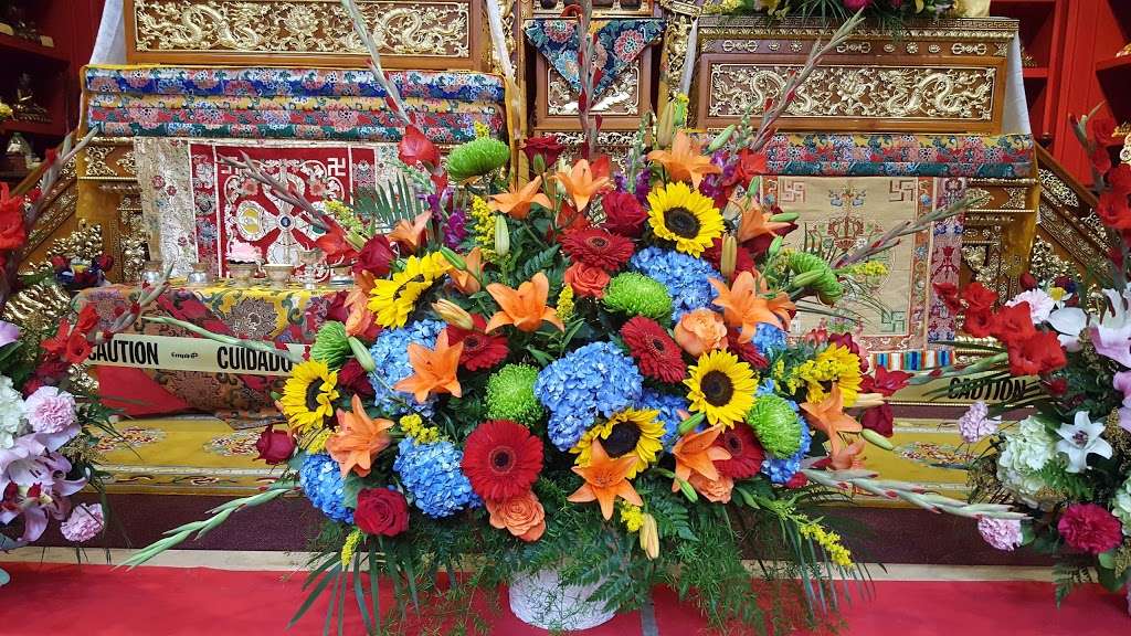 Foti Flowers At Yuess Gardens | 406 3rd St, Newburgh, NY 12550, USA | Phone: (845) 561-0795