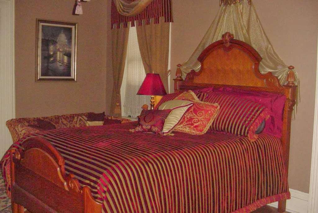 Tuck U Inn at Glick Mansion Bed & Breakfast | 503 N 2nd St, Atchison, KS 66002, USA | Phone: (913) 367-9110