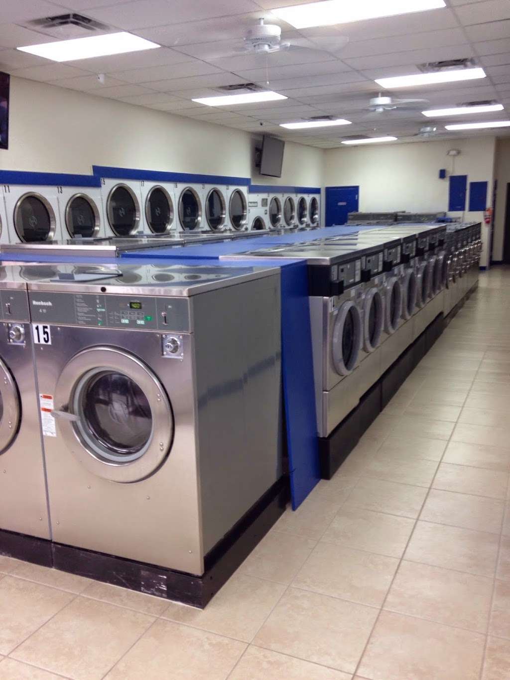 Liberty Laundry LLC | 3240 FL-7, Lauderdale Lakes, FL 33319, USA | Phone: (954) 541-3272