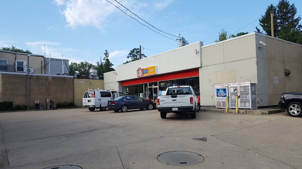 CONNECTICUT AVENUE TIGER MART | 5030 Connecticut Ave NW, Washington, DC 20008, USA | Phone: (202) 364-5145