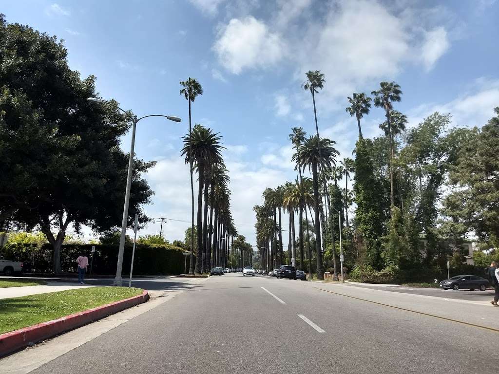 Beverly Hills Sign | 9390 N Santa Monica Blvd, Beverly Hills, CA 90210, USA | Phone: (310) 285-1000