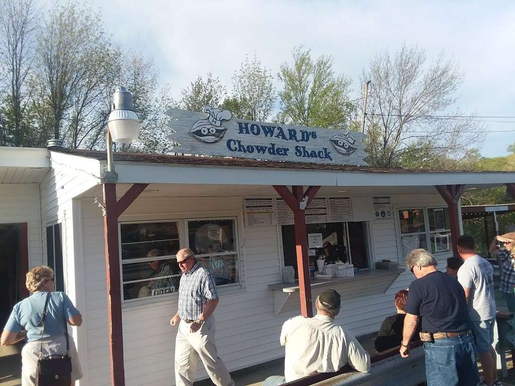 Howards Chowder Shack | 659 Hartford Pike, North Scituate, RI 02857, USA
