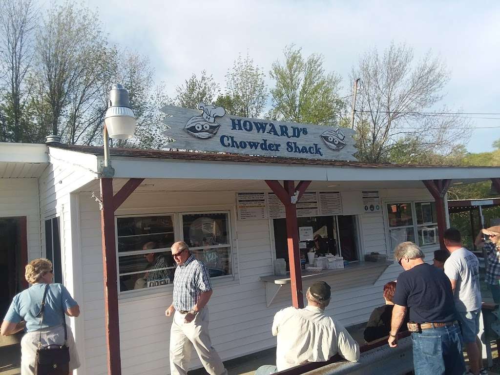 Howard's Chowder Shack 659 Hartford Pike, North Scituate, RI 02857