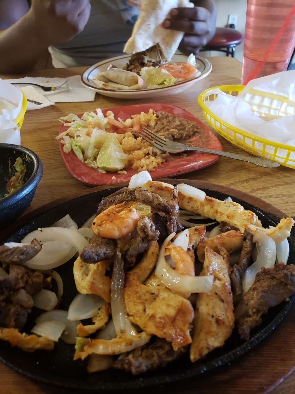 Truck Stop Mexican Food | 4411 Cedardale Dr, Hutchins, TX 75141, USA | Phone: (972) 225-1000