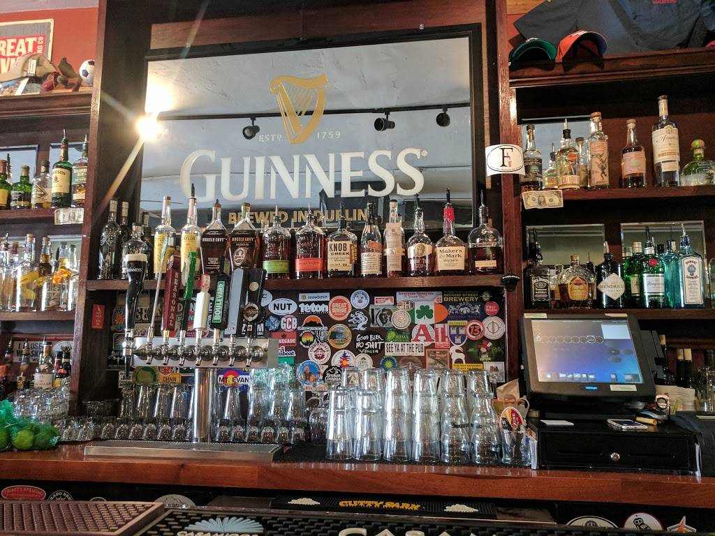 Finleys Pub | 2019, 375 S Pearl St, Denver, CO 80209, USA | Phone: (303) 282-4790