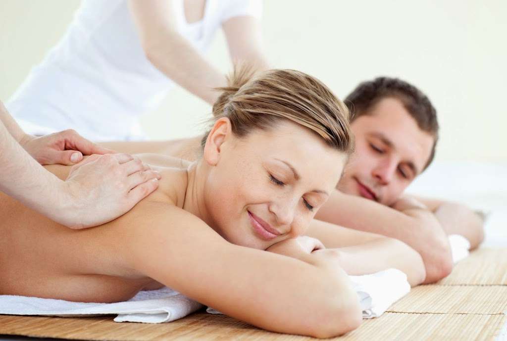 Hand & Stone Massage and Facial Spa - Denver South | 3333 S Tamarac Dr, Denver, CO 80231, USA | Phone: (720) 213-6062