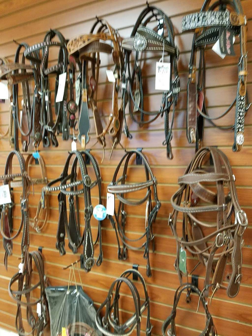 J&J Tack Shack | 7920 FL-60, Bartow, FL 33830, USA | Phone: (863) 537-2400