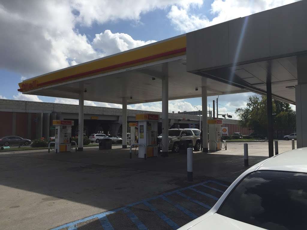 Shell | 5910 W Loop S, Bellaire, TX 77401, USA | Phone: (713) 666-6326