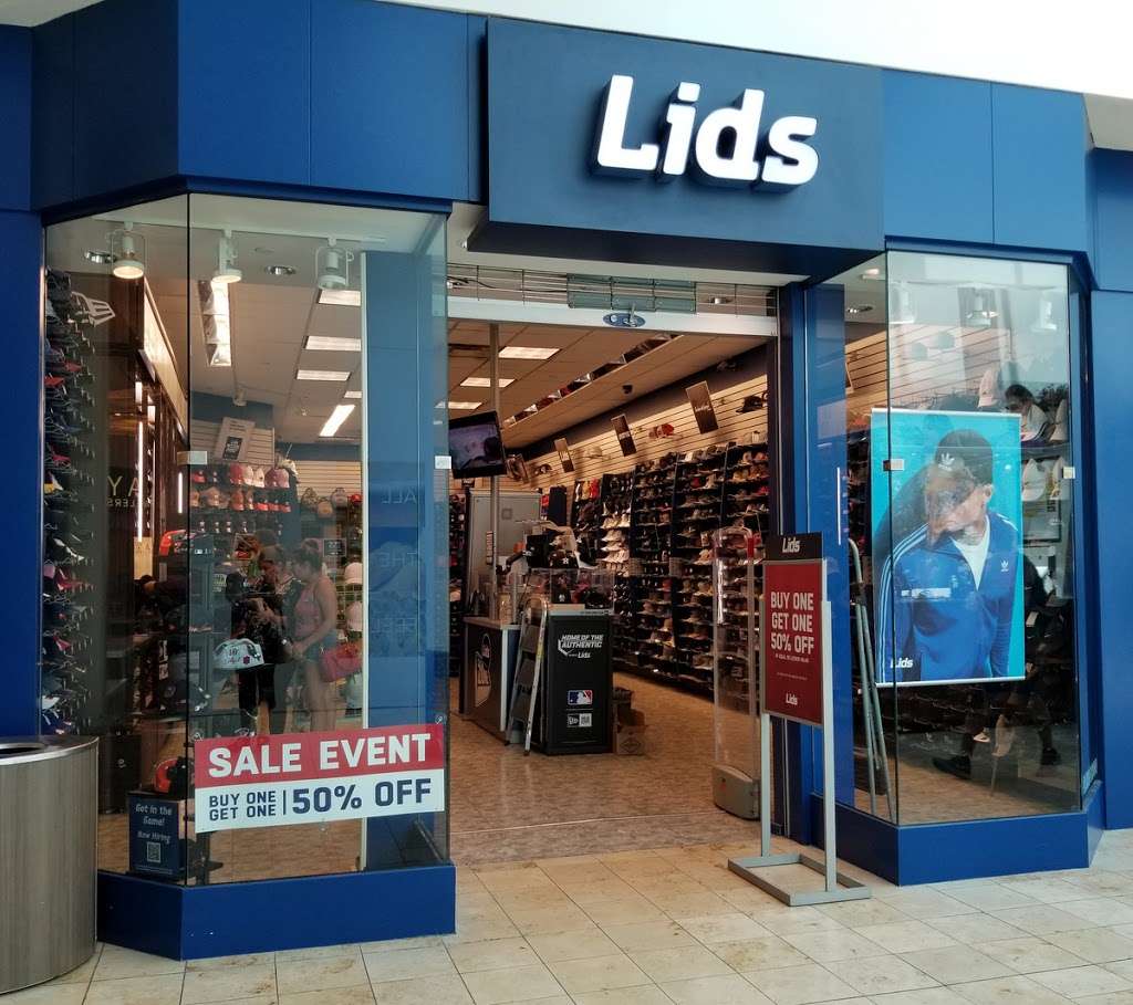 Lids | 500 Baybrook Mall SP 1212, Friendswood, TX 77546, USA | Phone: (281) 280-0422