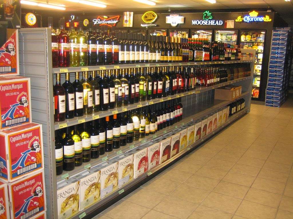 Elgin Liquor & Wine | 1350 E Chicago St #31, Elgin, IL 60120 | Phone: (847) 741-0600