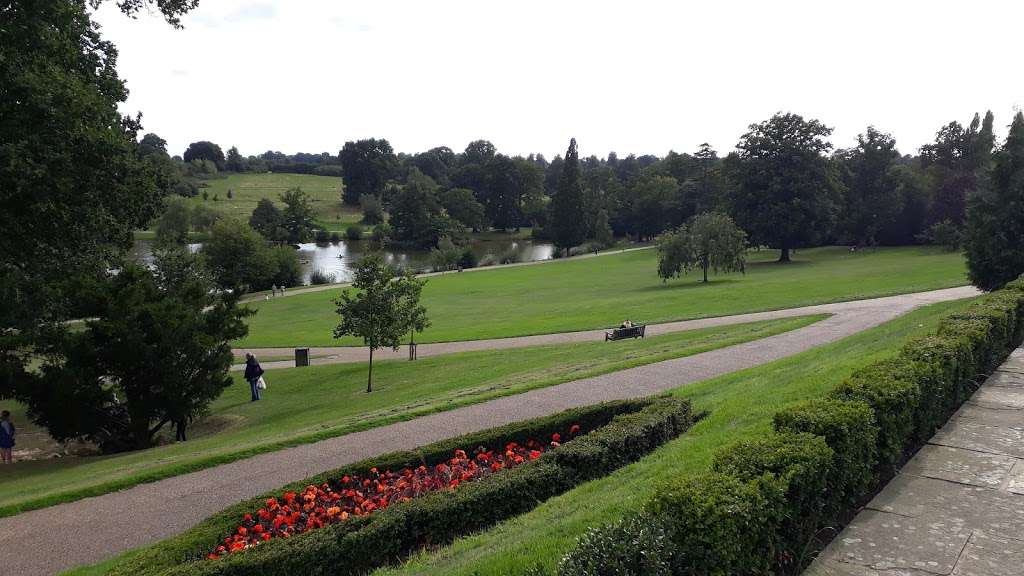 Dunorlan Park | Royal Tunbridge Wells, Tunbridge Wells TN2 3US, UK