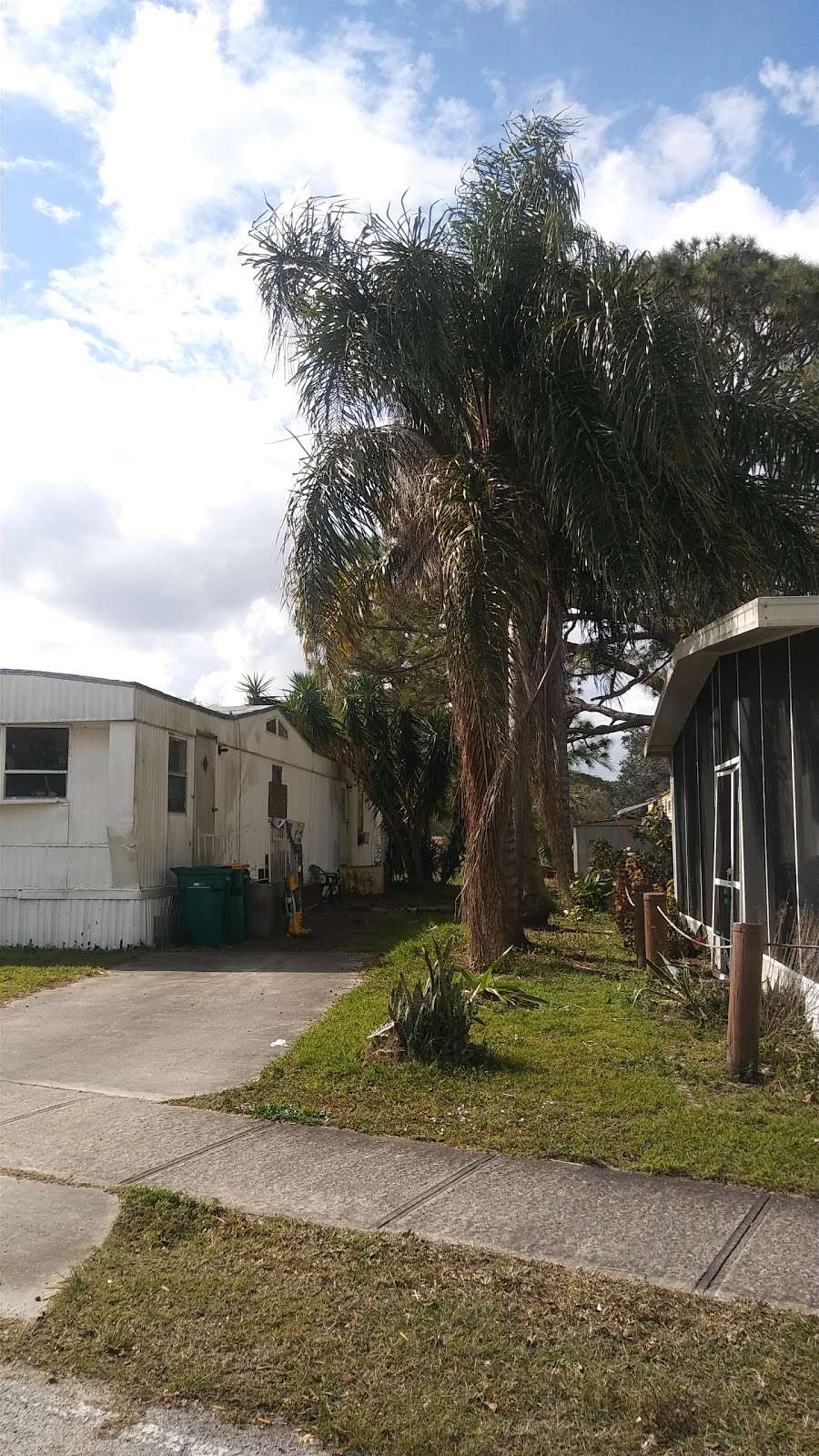 Meadows Mobile Home Park | 1100 Estates Ln, Melbourne, FL 32934 | Phone: (321) 329-5320